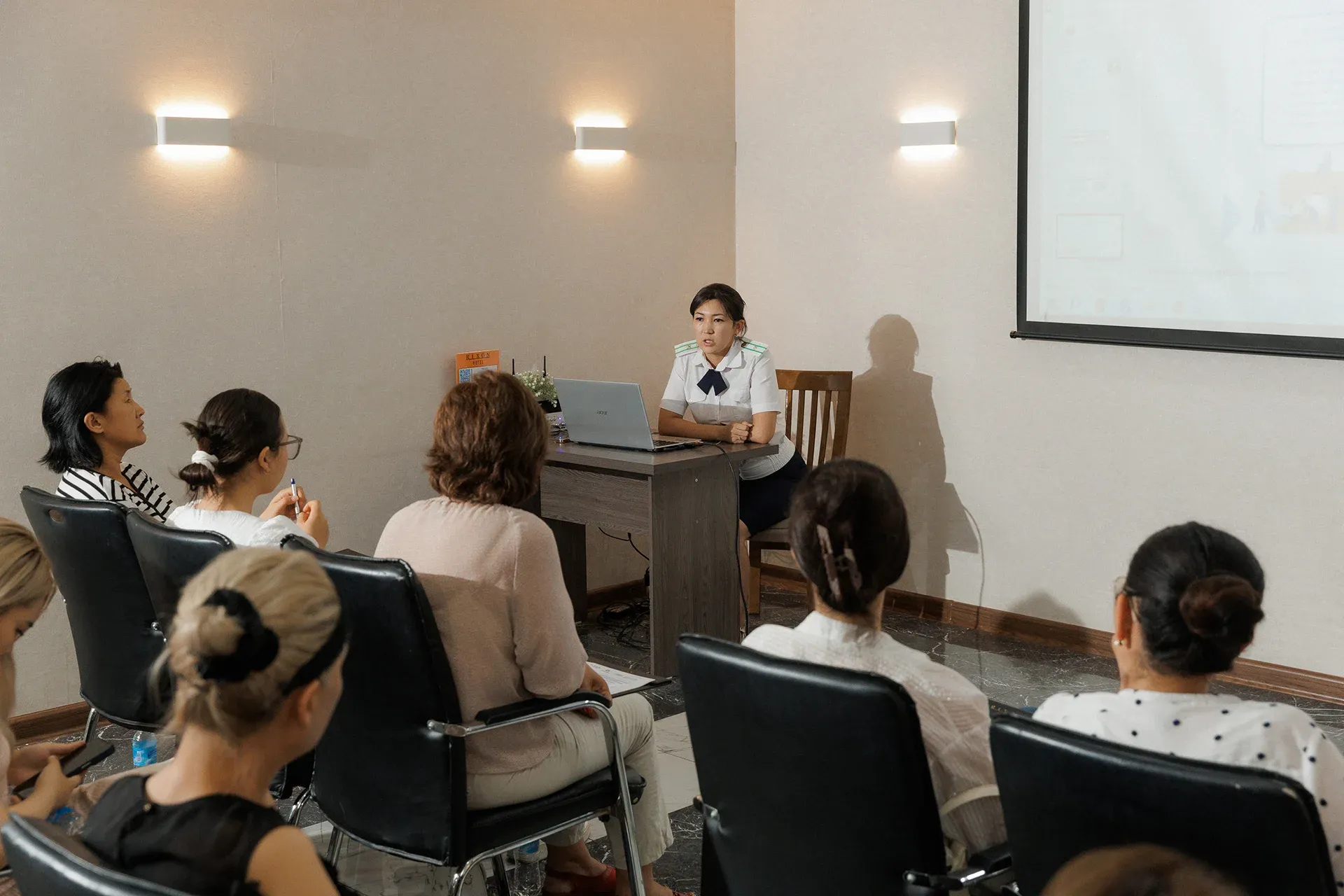 Training for Women Entrepreneurs in Collaboration with the Tax Service>